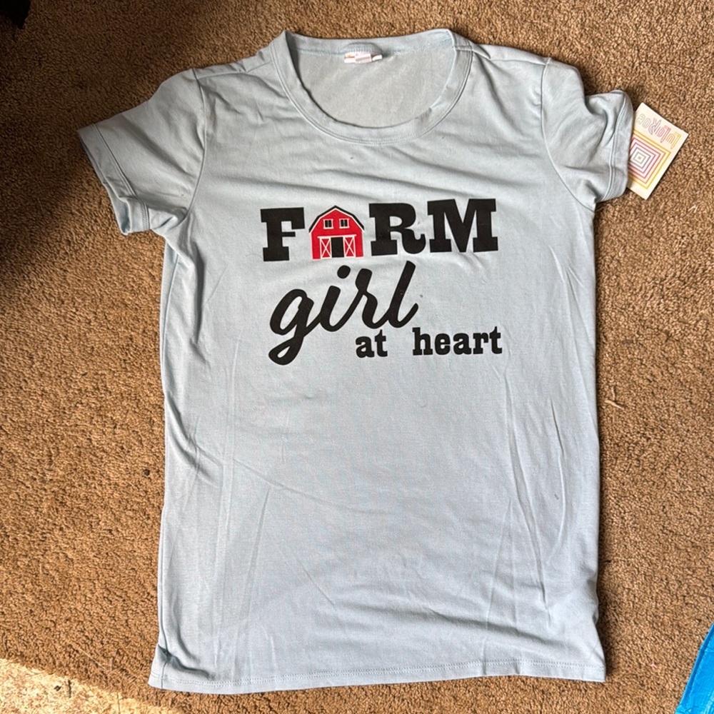 LuLaRoe 'Farm Girl at Heart' T-Shirt